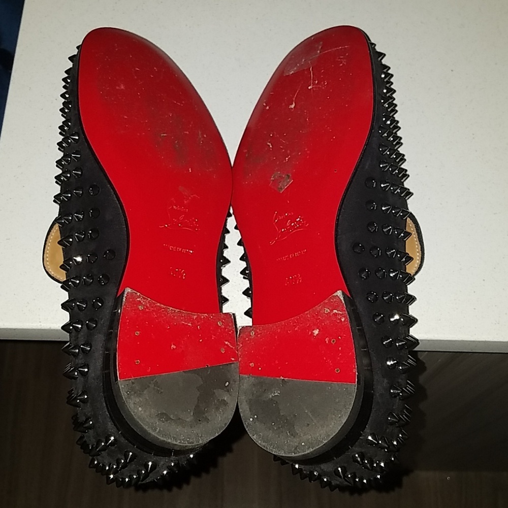 Shoes - Picture 2 of 3